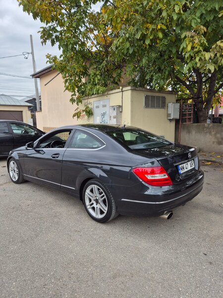 Mercedes-Benz C 180
